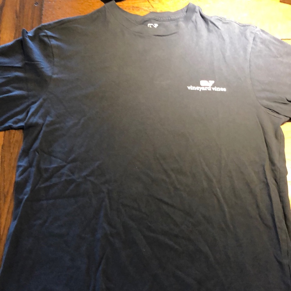 Vineyard Vines T-shirt